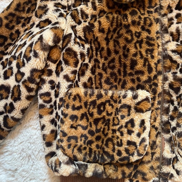 Faux Fur Leopard Jacket - Picture 3 of 4